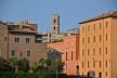 Contrastes, tempos diferenciados, patrimônio edificado no centro urbano de Roma<br />Foto Fabio José Martins de Lima 