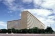 Hospital Universitário / UFRJ, arquiteto Jorge Machado Moreira, Ilha do Fundão, Rio de Janeiro, 1957<br />Foto Hugo Segawa 
