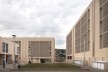 Obra Concluída: Páteo entre edifícios<br />Foto Leonardo Finotti 