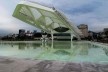 Museu do Amanhã, espelho d’água no fundo do museu, Rio de Janeiro. Arquiteto Santiago Calatrava<br />Foto Paulo Afonso Rheingantz 