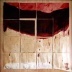 Sem título, Susana Bastos, Belo Horizonte, 2000, coleção particular. Um exemplo de como a obra de arte "desvela-nos um mundo", na sua forma e nos materiais