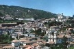 Ouro Preto, MG. Um exemplo histórico de composição anônima executada de modo a dar lugar à arquitetura projetada. Uma possível referência de leitura rumo à projetação através de um pragmatismo construtivo "artesão"
