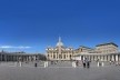 Praça de São Pedro no Vaticano<br />Fotomontagem Victor Hugo Mori, 2016/2017 