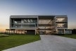 Ágora Tech Park, Joinville SC Brasil, 2019. Arquitetos Marcus Vinicius Damon, Guilherme Bravin e Andressa Diniz / Estúdio Módulo<br />Foto Nelson Kon 