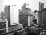 Os três edifícios, da esquerda para direita, na seqüência anterior