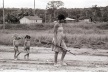 Mãe com meninas, Cacoal RO<br />Foto Kim-Ir-Sen 