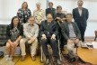 Bastidor da cerimônia. Em pé, Cristina Donadelli, Malu Refinetti, Hugo Segawa, Mônica Junqueira de Camargo e Eugênio Queiroga; sentados, Clara D'Alambert, Andrey Schlee, Carlos Lemos e Victor Hugo Mori<br />Foto Victor Hugo Mori 