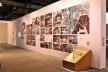 Exposição Território de Contato, Marcos Acayaba e Nicolás Robbio (módulo 2), curadoria Marta Bogéa e Abilio Guerra, Sesc Pompéia, 2013<br />Foto Juan Guerra 