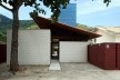 Residência em Guaecá, São Sebastião SP Brasil, 2006. Arquitetos Henrique Fina, Luis Mauro Freire e Maria do Carmo Vilariño (autores) / Projeto Paulista<br />Foto Luis Mauro Freire 
