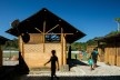 Centro comunitário Camburi, Ubatuba SP Brasil, 2018. CRU! Architects, Sven Mouton, Reintje Jacobs, Britt Christiaense e Jan Detavernier<br />Foto Nelson Kon 