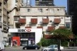 Agência de banco despreocupada com o entorno<br />Foto Leonardo Castello 