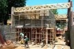 Fachada do pátio interno durante montagem da estrutura de madeira<br />Imagem do autor do projeto 