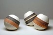 Piões, porcelana, Gilberto Paim, 2006<br />Foto Rômulo Fialdini 