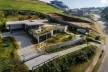 Casa LLF, São José dos Campos SP Brasil, 2019. Arquitetos João Paulo Daolio e Thiago Natal Duarte (autores) / Obra Arquitetos<br />Foto/photo Pedro Mascaro 