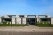 Sede de uma Fábrica de Blocos, Avaré SP Brasil, 2015. Arquitetos André Nunes, Anna Juni, Enk te Winkel e Gustavo Delonero (autores) / Vão Arquitetura<br />Foto Rafaela Netto 