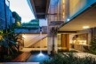 Casa de fim de semana em São Paulo. Arquiteto Angelo Bucci / SPBR<br />Foto Nelson Kon 