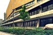 Biblioteca de Berlim, parte posterior, arquiteto Hans Scharoun, encoberta pelos edifícios da Potsdamer Platz<br />Foto Fabiano Borba Vianna, 2016 