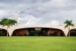 Escola Superior de Administração Fazendária – ESAF, pórtico do setor de alojamentos, Brasília DF<br />Foto Daniel Corsi 