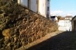 Muro de arrimo do embasamento da igreja Nossa Senhora do Rosário<br />Foto Abilio Guerra 