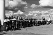 Pessoas na sombra, Brasília<br />Foto Sergio Jatobá 