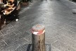 Via compartilhada com controle de acesso de veículos no Mercado Central, Florença<br />Foto Larissa Scarano, 2018 
