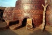 Figura 08 – Burkina Faso, viviendas Gurunsi [www.danheller.com]