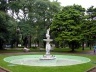 Praça da Liberdade. Vegetação e fonte<br />Foto Benedito Tadeu de Oliveira 