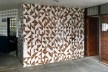 Destruição do mural de azulejos no prédio da Reitoria, antiga biblioteca da UFPB, João Pessoa, 1968, arquiteto Acácio Gil Borsoi<br />Foto divulgação 
