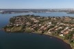 Ocupação irregular da Orla do Lago Paranoá, Brasília DF<br />Foto Joana França 
