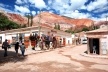 Purmamarca e Cerro de los Siete Colores ao fundo<br />Foto José Tabacow 