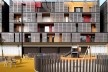 Conjunto Habitacional Fira de Barcelona – L’Hospitalet de Llobregat, fachada sul, Barcelona 2009. ONL Arquitectura<br />Foto Gianluca Giaccone 