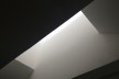 Casa Torreão, vista interna da claraboia, Brasília DF, arquitetos Daniel Mangabeira, Henrique Coutinho e Matheus Seco<br />Foto Haruo Mikami 