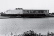 Refeitório da Refinaria Alberto Pasqualini da Petrobrás – Refap, Canoas RS, 1962-1968. Arquitetos Carlos Maximiliano Fayet, Cláudio Luis Araújo, Moacyr Moojen Marques e Miguel Pereira<br />Foto divulgação 