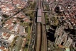 Stills do filme do sobrevôo sobre São Paulo. Otávio Cury / Mutante Filmes, 2006