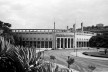 Estádio e complexo poliesportivo do Pacaembu, época da inauguração, São Paulo, anos 1940<br />Foto divulgação  [Acervo Casa da Imagem / livro <i>Museu do Futebol</i>]