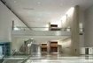 Hall com mezzanino<br />Foto de Charles Davis Smith, AIA 