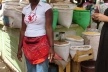 Mulher de cidade de Praia<br />Foto Paula Janovitch 