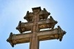 Cruz papal no adro da Capela de Nossa Senhora do Rosário dos Homens Brancos (“Capela do Padre Faria”), Ouro Preto MG, 2014<br />Foto Elio Moroni Filho 