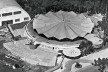 Clube Curitibano, Curitiba, 1966. Arquitetos Luiz Forte Netto, José Maria Gandolfi, Roberto Luis Gandolfi e Vicente Castro<br />Foto divulgação 
