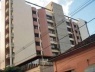 Ed. Felício Brandi, R. Vaz de Mello - Centro, 1989. Edifício da década de 80, dos primeiros exemplares com mais de 10 pavimentos [OLIVEIRA, L. F. &  CARVALHO, A. W. B. Relatório Final de Pesquisa, 2006]