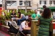 Parklet de engradados na Mateus Grou. Zoom, Instituto Mobilidade Verde e Contain It<br />Foto Sissy Eiko 