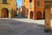 Via Francesco Acri, bairro de São Leonardo, Bolonha, Itália<br />Foto Victor Hugo Mori 