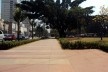 Oficina de desenho urbano MCB, ilha central da avenida Faria Lima: espaço qualificado, mas não utilizado, São Paulo, 2011<br />Foto Lucas Lavecchia e Paulo Scheuer 