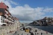 Porto, Ribeira, cartão postal da cidade com espaço público e casario reabilitados onde concentram-se os usos turísticos atraídos pelo rio Douro<br />Foto Andréa da Rosa Sampaio, 2015 