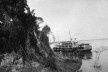 O Vitória no Madeira – Se vê no primeiro plano margem esquerda do igarapé de Três Casas. Foto tirada barranca alta, direita do mesmo igarapé 7-VII-27, foto e legenda de Mário de Andrade<br />Foto divulgação  [<i>O turista aprendiz</i>, p. 131]
