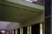 Accesos al Salón de Actos por el patio<br />Foto de Fernando Alda 