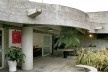 Residência Tomie Ohtake, São Paulo, 1966. Arquiteto Ruy Ohtake<br />Foto Nelson Kon  [GUERRA, Abilio; ROMANO, Silvana. <i>Ruy Ohtake, arquiteto</i>. São Paulo, Romano Guerra/In]