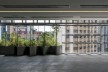 RB12, caixilhos da fachada bioclimática, variações da modulação. Triptyque<br />Foto Leonardo Finotti 