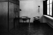 Casa ponte (Casa sobre o arroio), Mar del Plata, 1947. Arquiteto Amancio Williams<br />Foto divulgação  [Museo Casa sobre el Arroyo / Secretaría de Cultura]