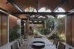 Casa Intermedia, Assunção, Paraguai, 2021. Arquitetos Horacio Cherniavsky, Viviana Pozzoli, Gabriela Ocampos, Franco Pinazzo e Rolph Vuyk (autores) / Equipo de Arquitectura<br />Foto Frederico Cairoli 